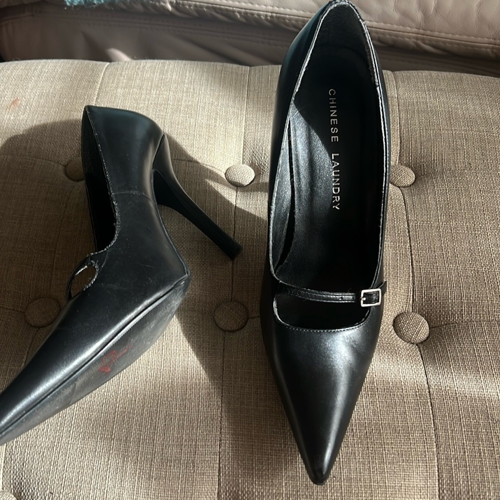 Chinese laundry pointed heels with straps